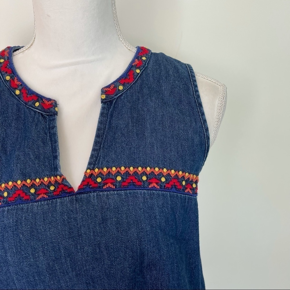 Gap Crop Top Size XS Womens Embroidered Denim Sleeveless Cotton V Neck Blue Red - Picture 6 of 11